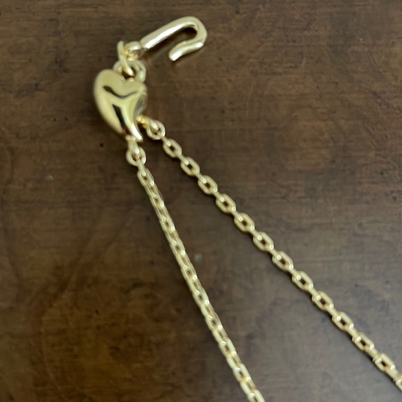 A RARE FIND…Vintage St John necklace w/ Matching Triple heart drop earrings. - Picture 4 of 8